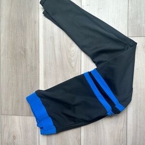Amazon Black and Blue Leggings